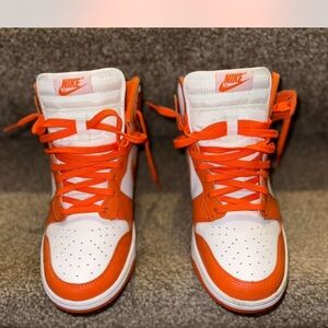 Nike High-Tops in Bold Orange and White